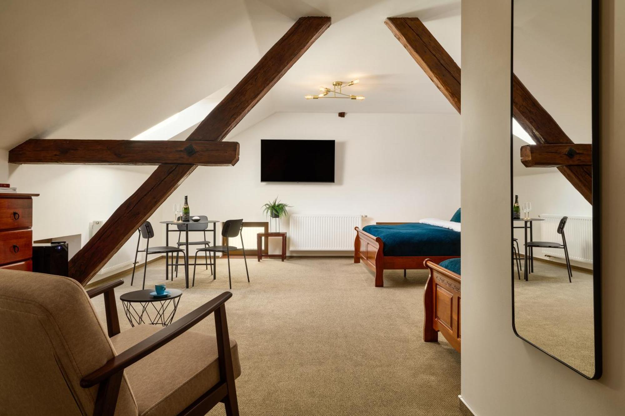 Hotel Latran House 71 By Kh Czeski Krumlow Zewnętrze zdjęcie